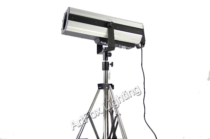 Follow Light:distance:200m-300m, 15R/7R is optional